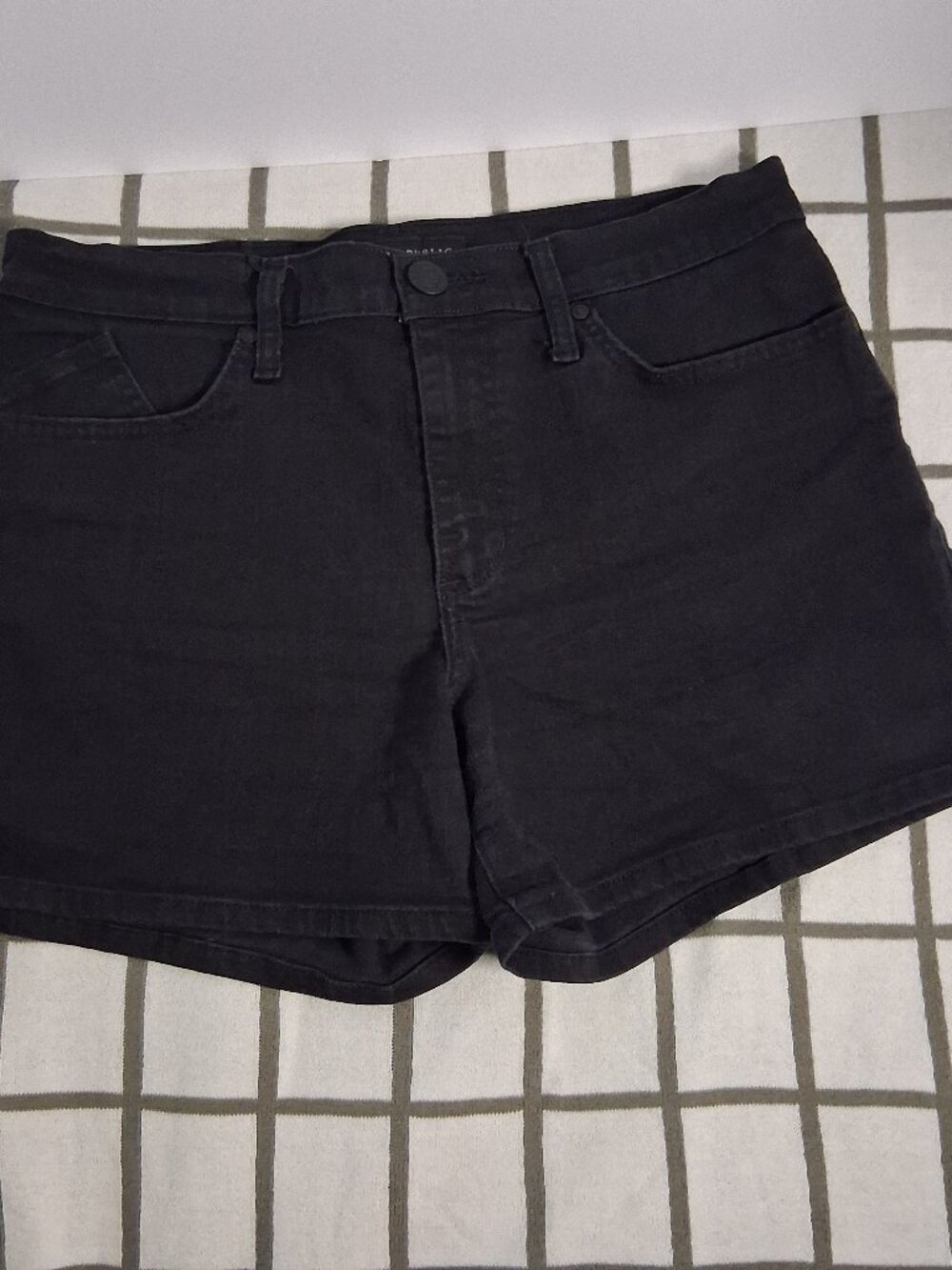 Size 10 Rock & Republic Black Denim Jean Shorts